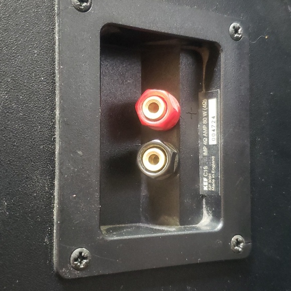 Kef C15 bookshelf speaker set - Picture 2 of 3